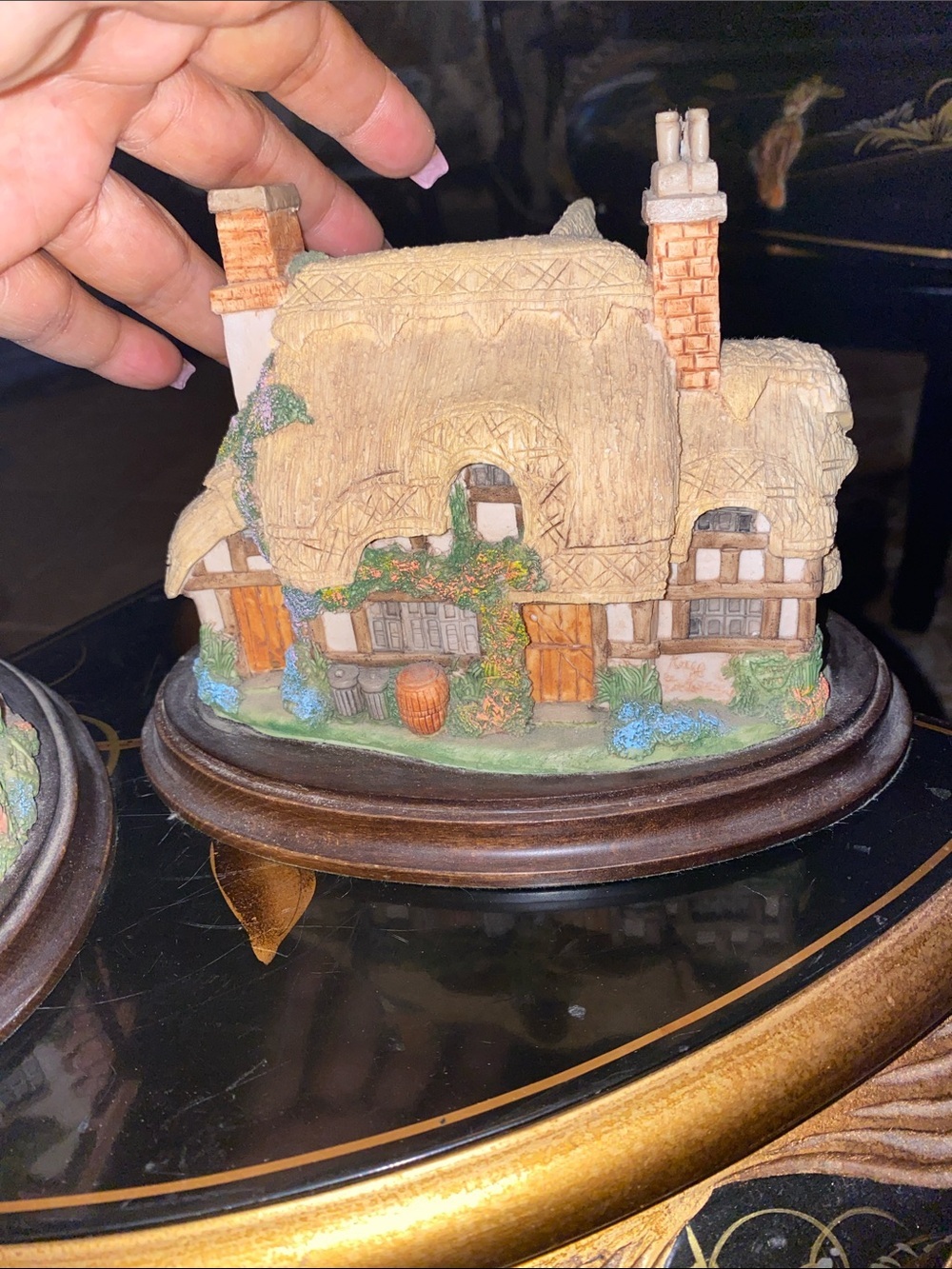 Vintage Hand-Painted Ceramic Cottage Dome Decor in Tan and Green Pair of 2 - Picture 10 of 11